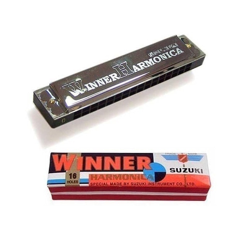 Suzuki Winner Tremolo 16 Harmonica – C 2147