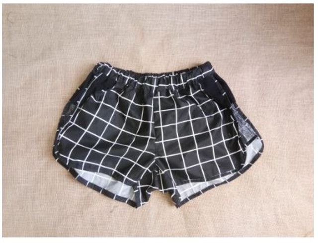 Hot Pants Sporty Monokrom  3