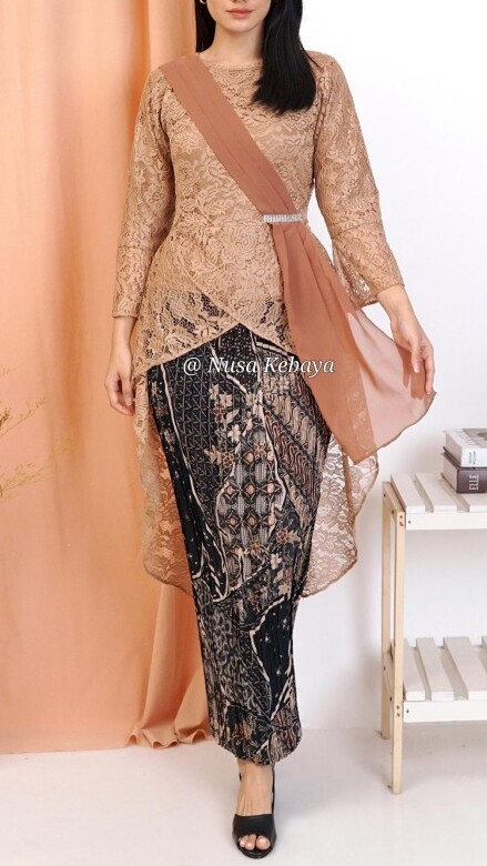  Nusa Kebaya Setelan Kebaya Tunik Brukat Soraya