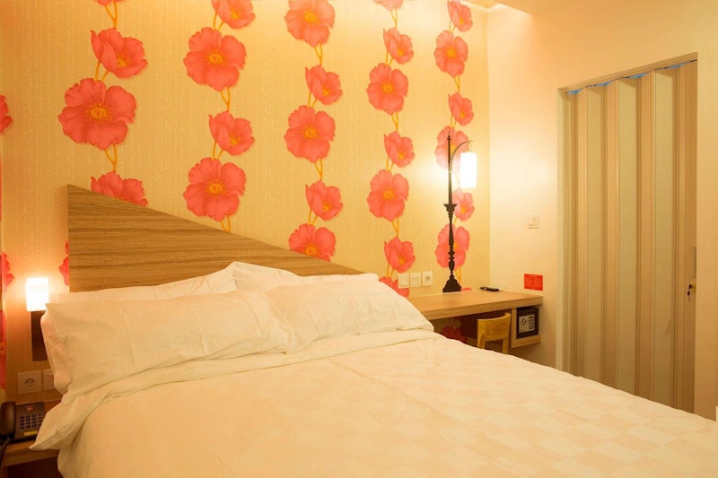 DeMIRA Hotel Gubeng Surabaya 3
