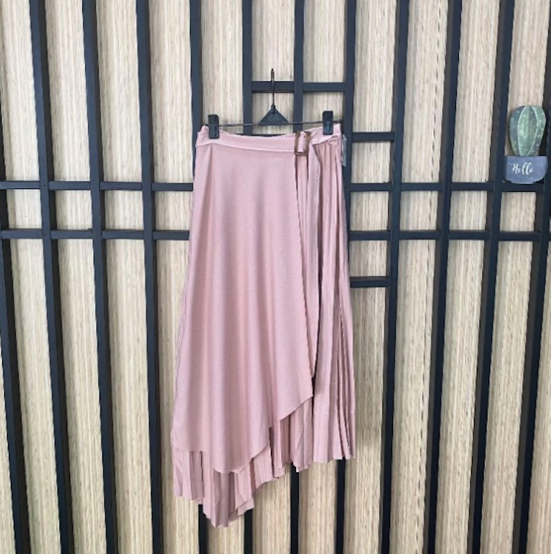 Lausboutique Rok Asymetris Plisket