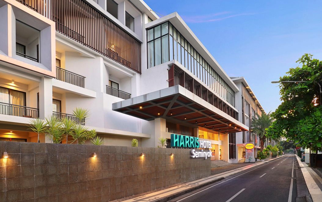 Harris Hotel Seminyak 1