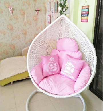 Ayunan Gantung Pear Rotan Sintetis