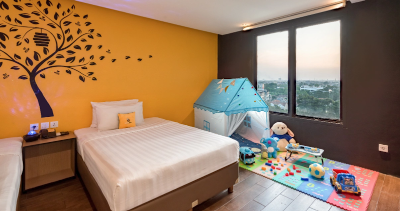 Yellow Bee Hotel 1