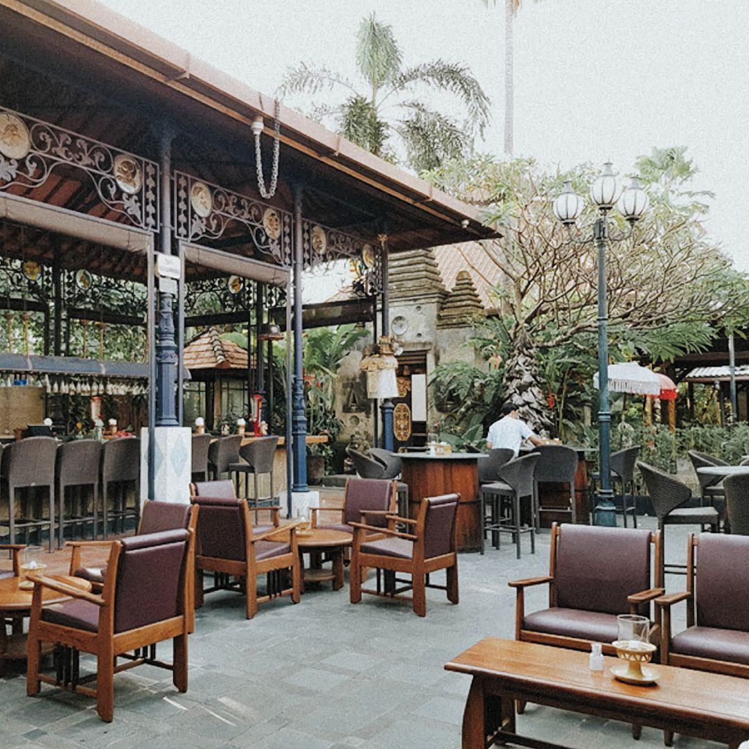 Made's Warung 2