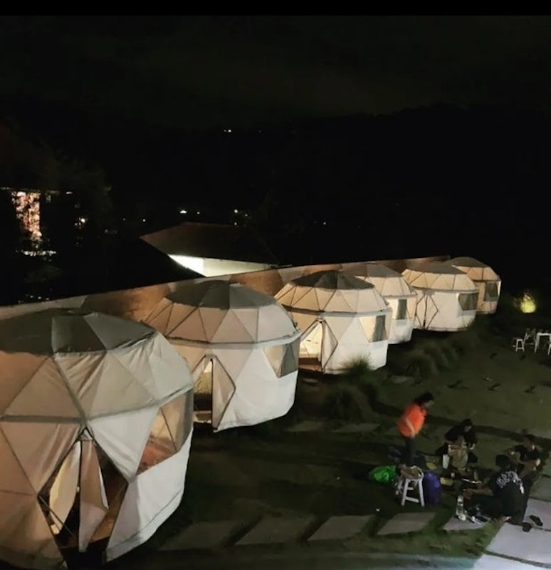 Igloo Glamping 1