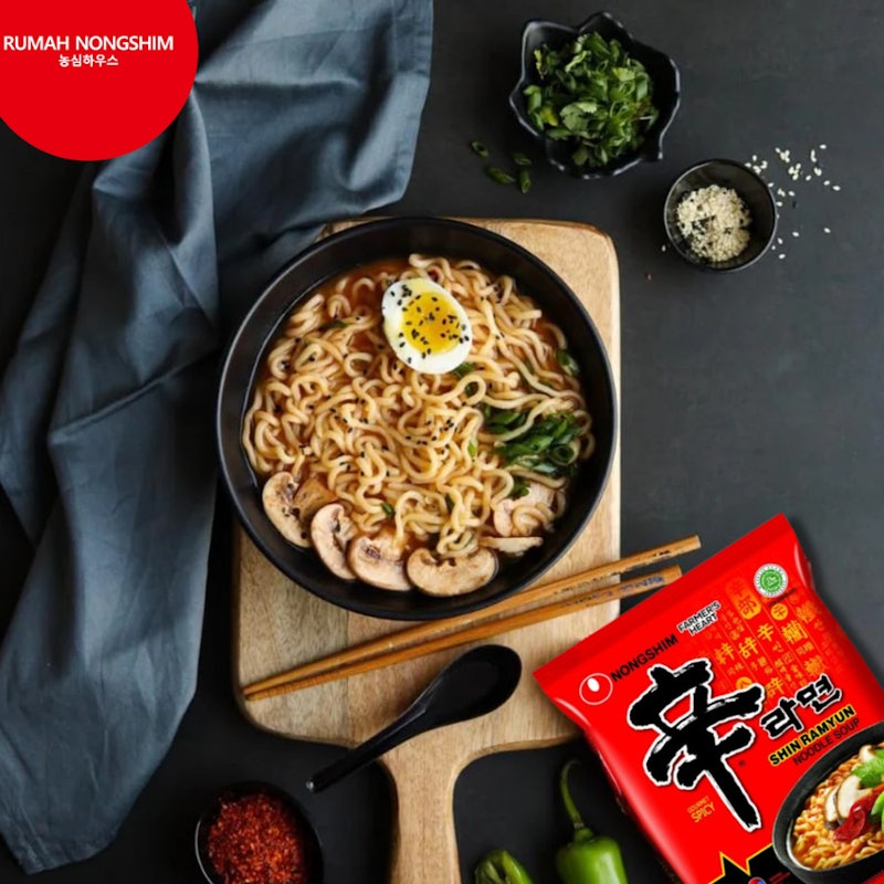 Nongshim Shin Ramyun Noodle Soup 11