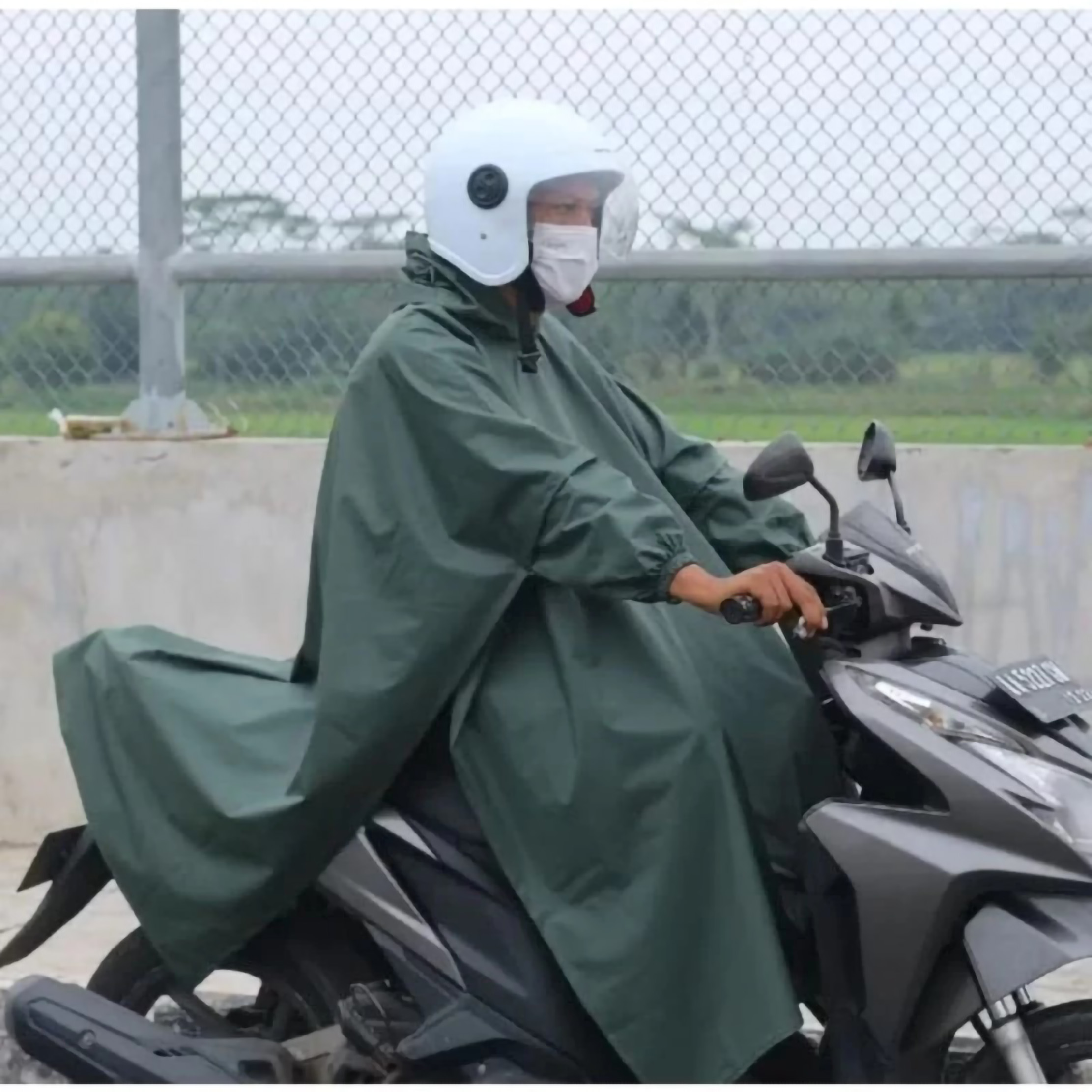  Kyubi Setelan Jas Hujan Ponco+Celana