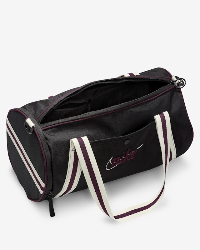 Heritage Retro Duffel Bag 2