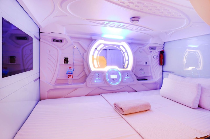 Tab Capsule Hotel - Kayoon Surabaya 2