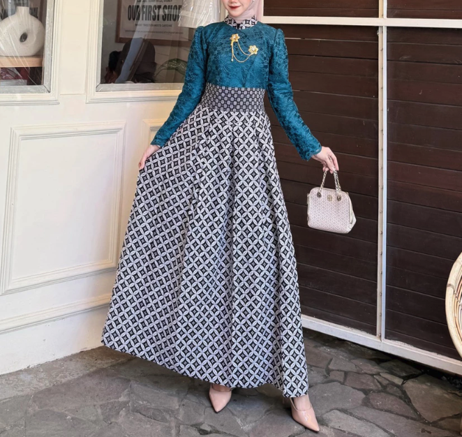  Queen Bee Fashion Dress Kebaya Janggan Brokat Kombinasi Batik