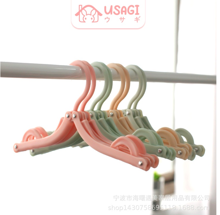  Usagi Foldable Hanger