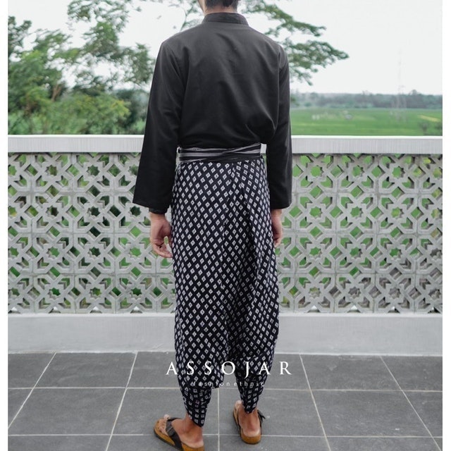 Assojar  Adipati Pants Unisex Hitam 4
