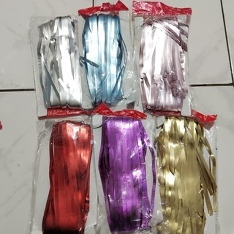 Foil Fringe Curtain Chrome Doff 4