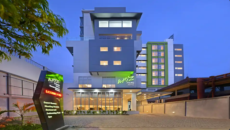 Whiz Prime Hotel Basuki Rahmat Malang 1