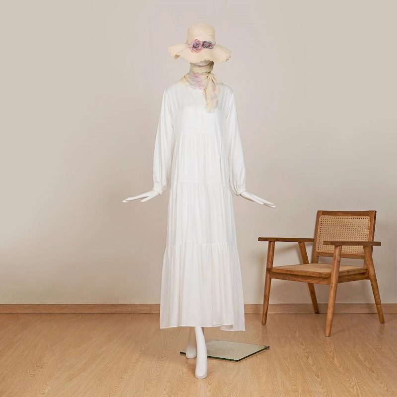 Le Khari Cassandra Basic White 2