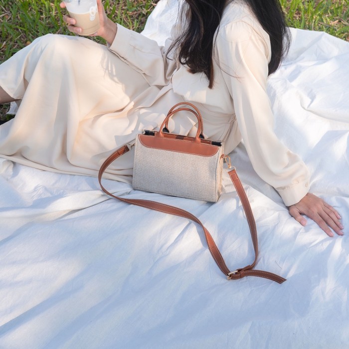 Heelsaddict Heelsaddict Nara Canvas Sling Bag