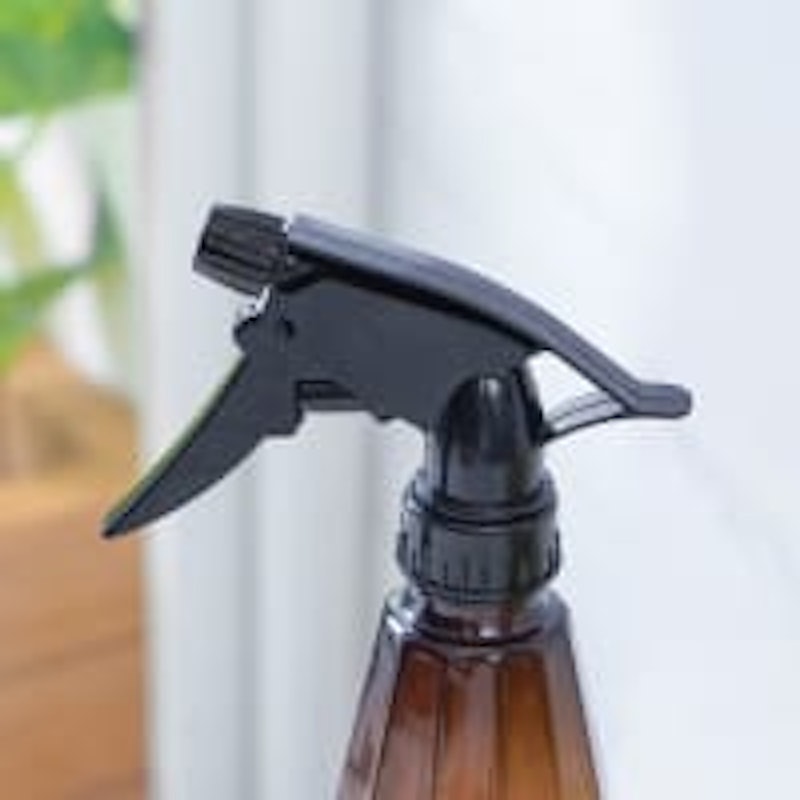 Informa Sprayer Bottle 2