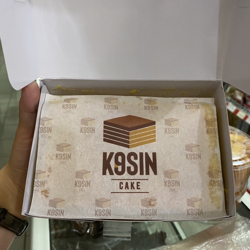 Kosin Kosin Cake Lapis Legit Susu Khas Bangka