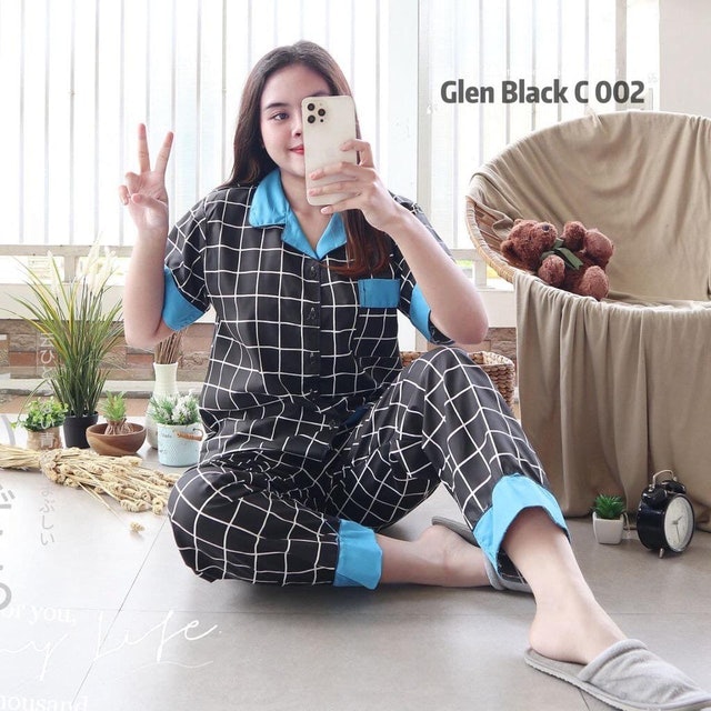 IZANY  Piyama Dewasa XXL Satin Apple