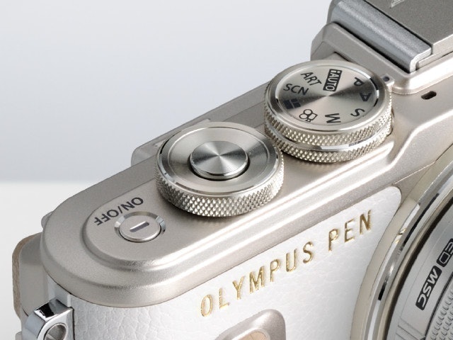 Olympus PEN E-PL8 