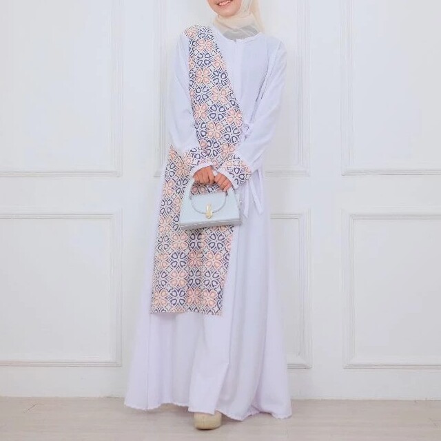  Tsamarah Hijab Gamis Wolfis Kombinasi Batik Cap