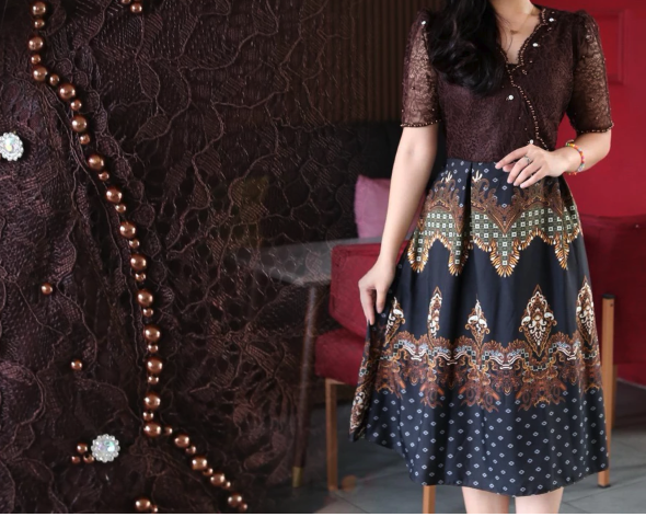  Casandra Dress Brukat Mix Batik