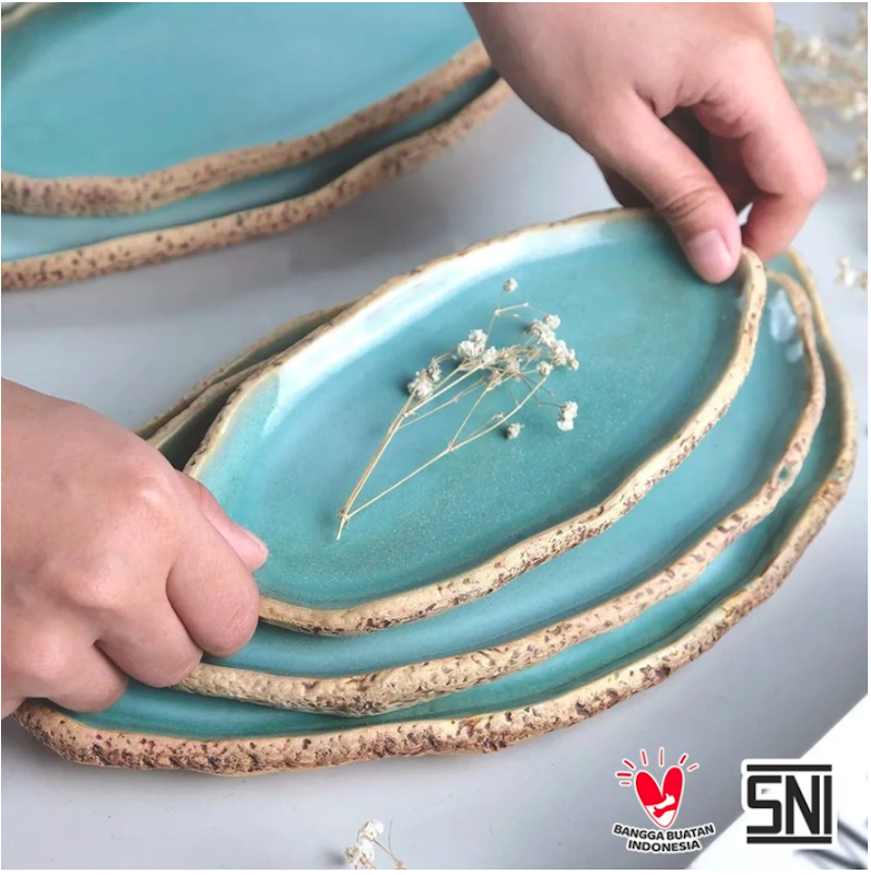 Naruna Piring Keramik Coral Oval M 3