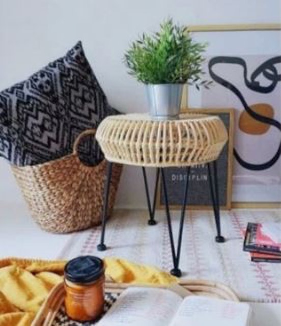  Meja Rotan Kaki Besi