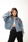 10 Rekomendasi Jaket Denim untuk Wanita Terbaik 4