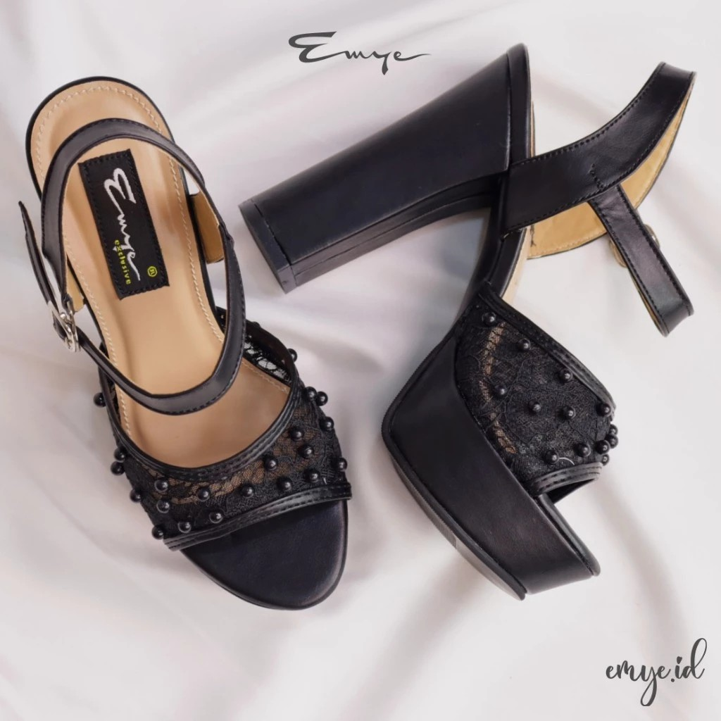  Emye Tritelia Sepatu Pengantin Wanita