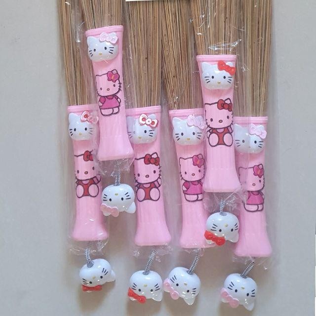 Sapu Lidi Hello Kitty 2
