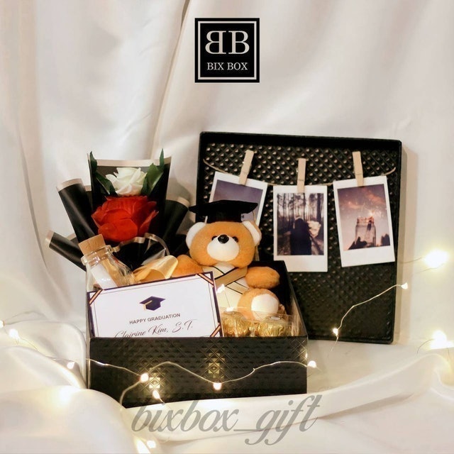 Gift Box Boneka Wisuda 2