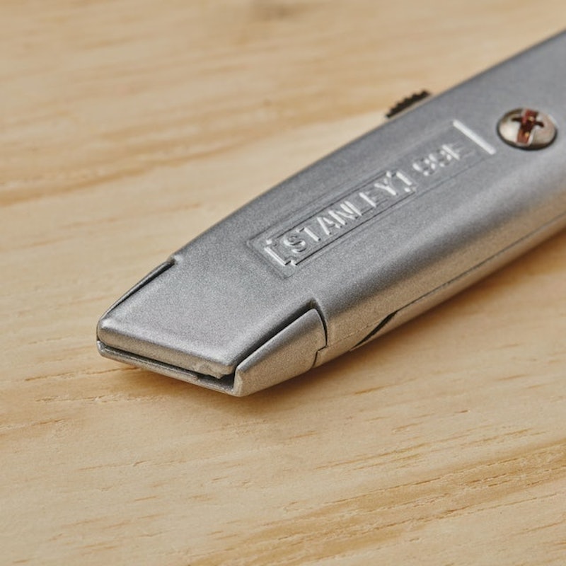 6 in Classic 99® Retractable Utility Knife 5