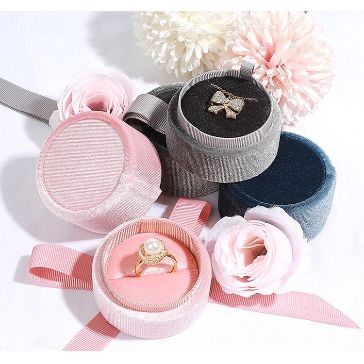 Maison Jewelry Box Round Ribbon Velvet Ring Box  2