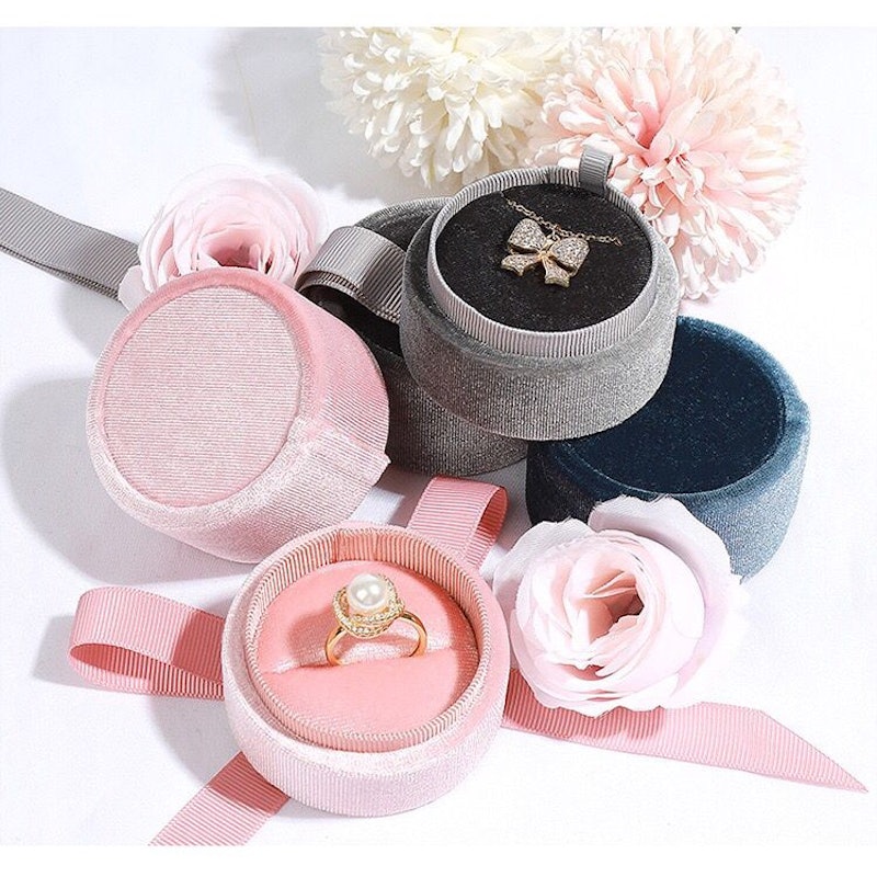 Maison Jewelry Box Round Ribbon Velvet Ring Box 2