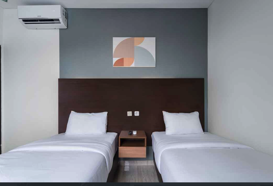 Cove West Inn 3