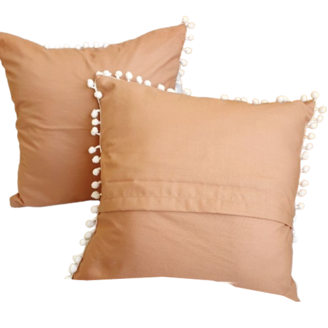 Sarung Bantal Sofa Pom-Pom