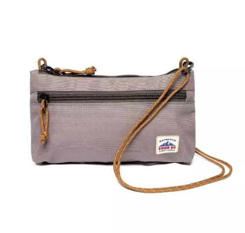 10 Rekomendasi Merk Handbag Pria Terbaik  [Branded] (Terbaru Tahun 2026) 3