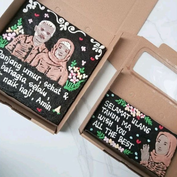 Ribkakoki Brownies Coklat Lukis Wajah