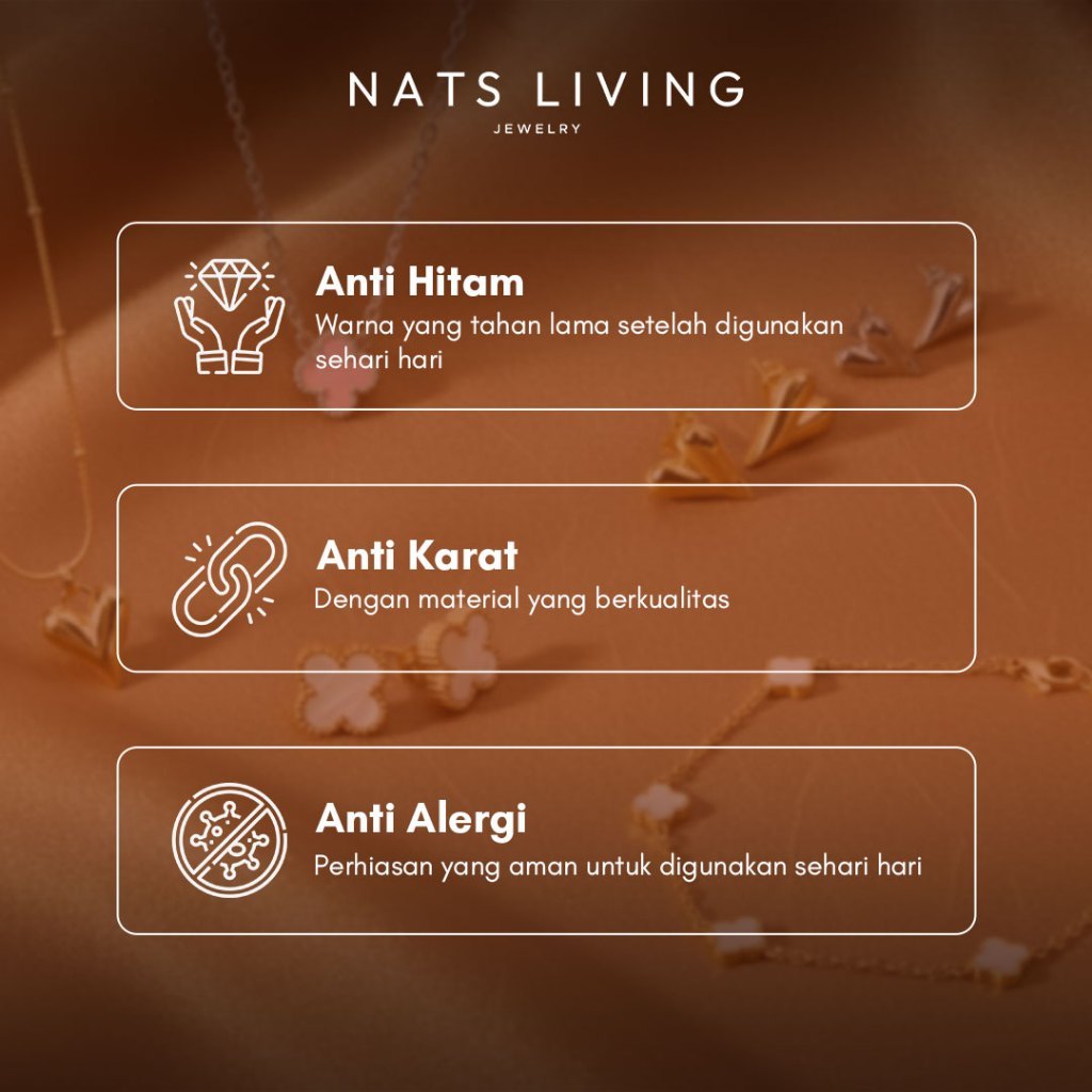  Nats Living Kalung Clover Titanium Wanita