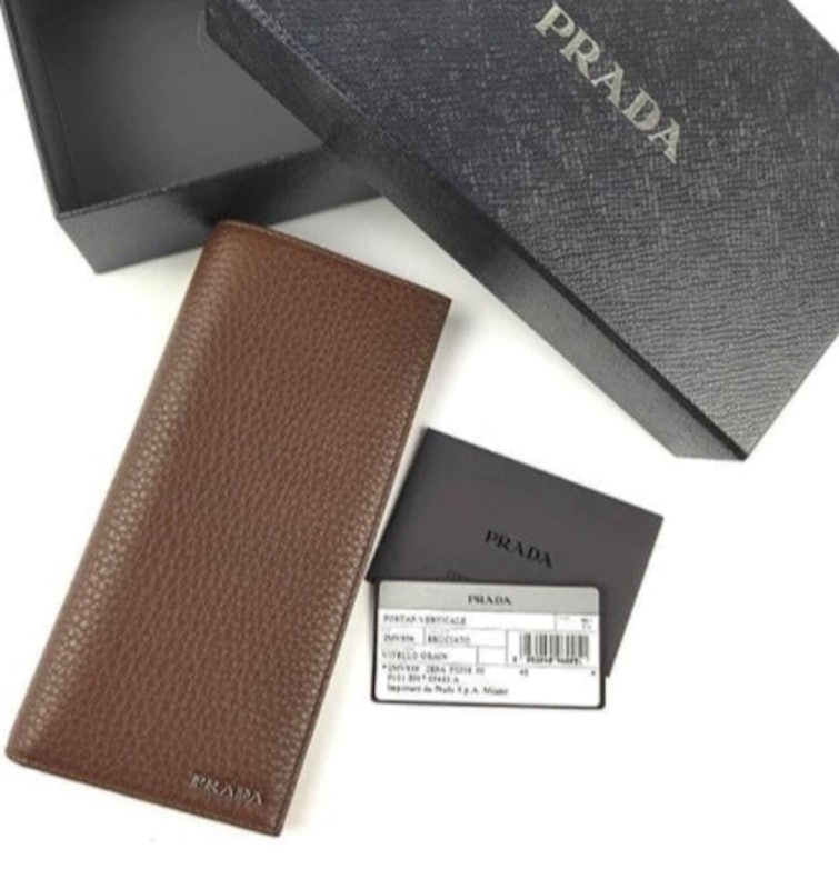 Vertical Wallet 1