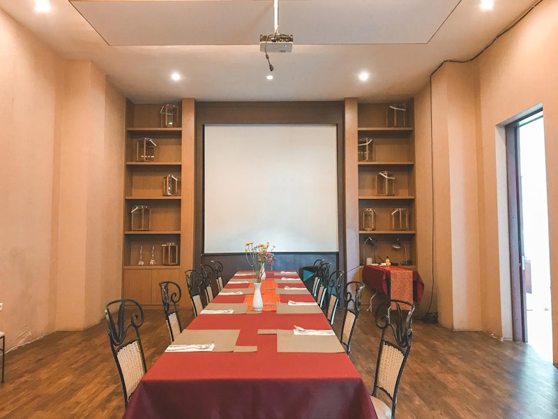 Javanine Resto 4