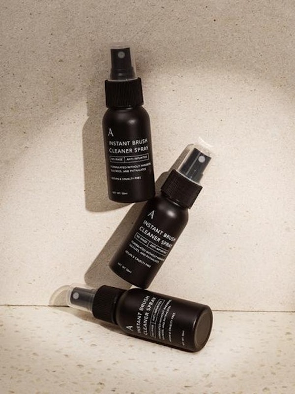 Instant Brush Cleaner Spray 5