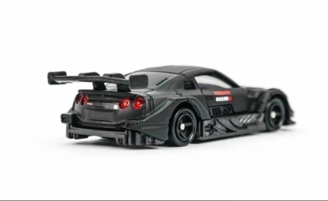 Takaratomy TOMICA Nissan GT-R Nismo GT500