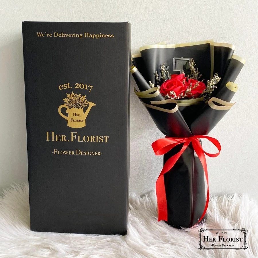 Her.Florist Her.Florist Triple Soap Rose & Dried Flowers Bouquet