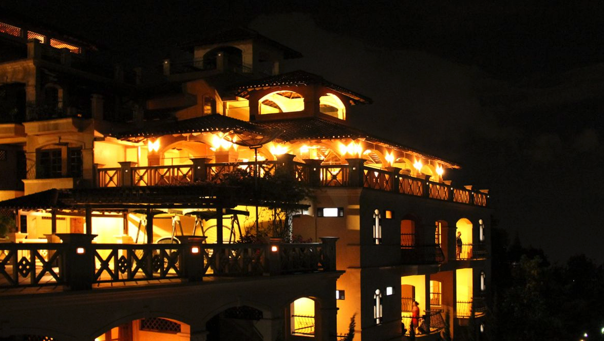  Puncak Inn Resort Hotel