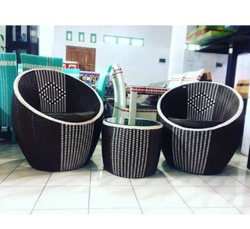 Set Kursi Teras Rotan Gentong 2