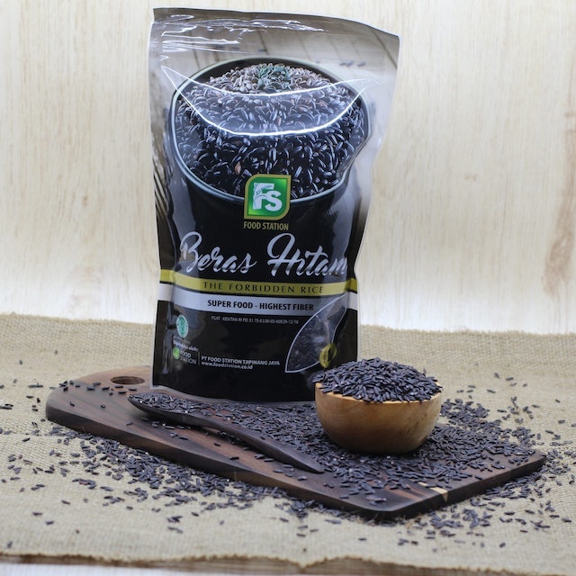 Food Station Tjipinang Jaya Beras Hitam