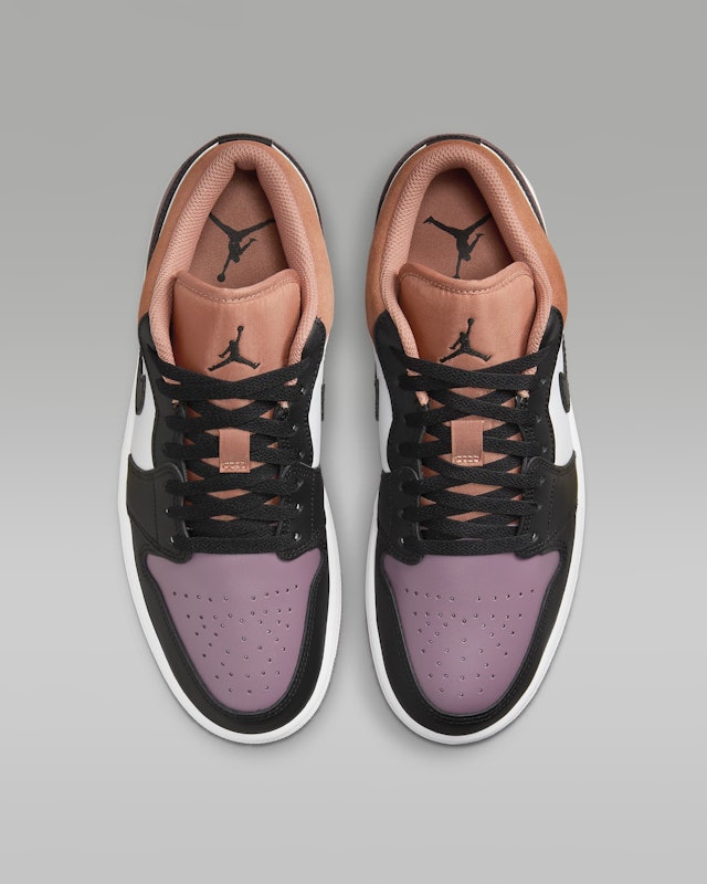 Air Jordan 1 Low SE 4